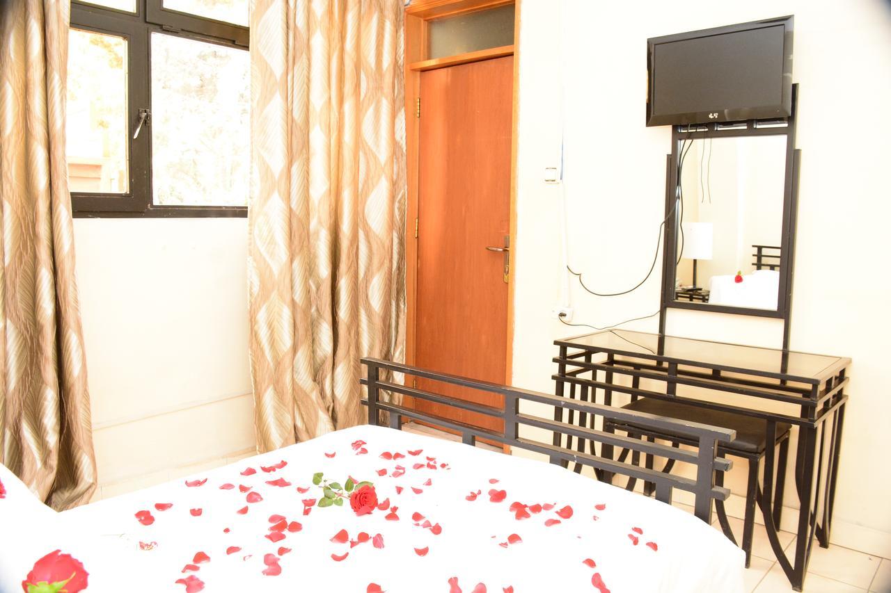 The Hive Guest House แอดดิสอาบาบา ภายนอก รูปภาพ